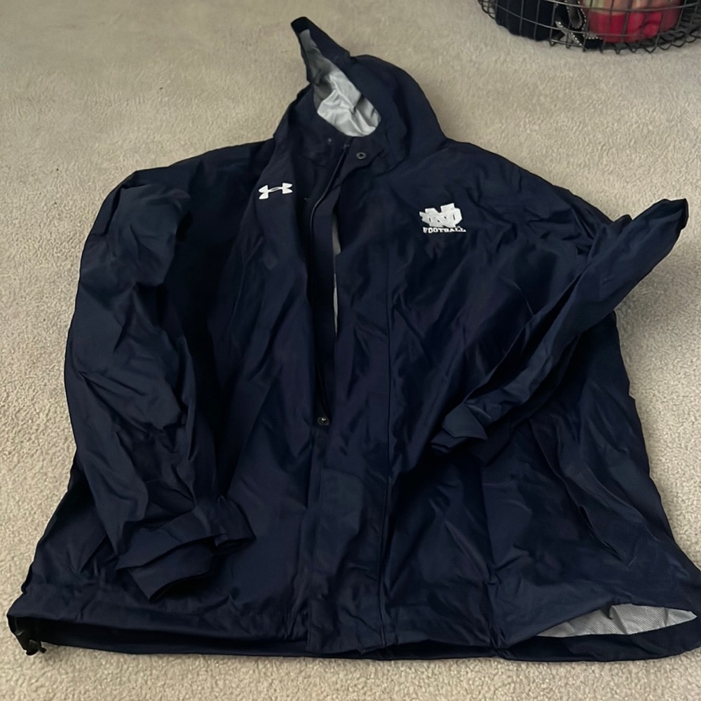 Notre Dame Football navy raincoat from Under Armour